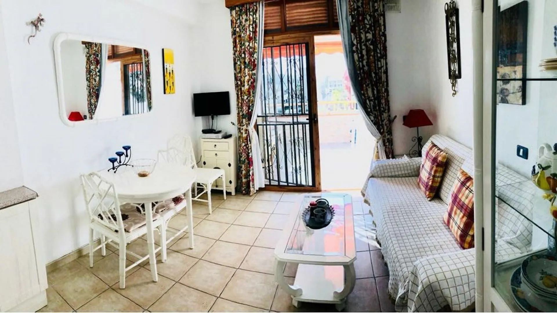 Apartamento Las Vistas Suite Arona  0*, Arona (Tenerife)